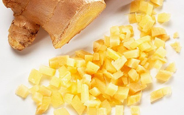 Gừng nổi tiếng với công dụng chữa cảm mạo phong hàn.